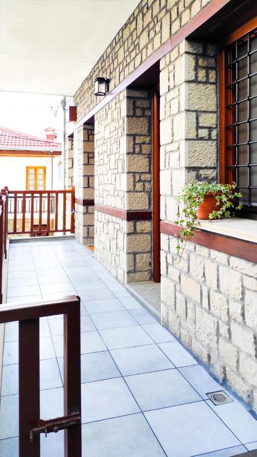 Κάλλος-Kallos Apartment Мецовон Экстерьер фото